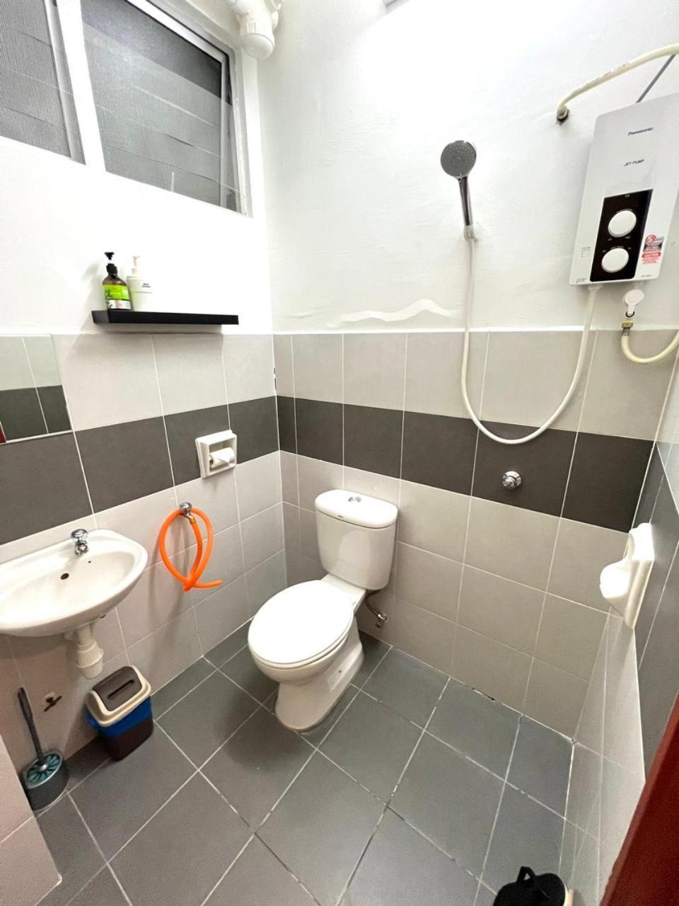Ocean-View Studio For 2Pax -9Min To Pasarpayang-Mayangmall-Drawbridge Kuala Terengganu Esterno foto